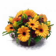 gerbera ve kir �i�ek masa aranjmani  Ankara �i�ek sipari�i vermek 